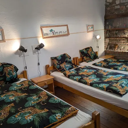 La Ferme Du Pre * 더뷔